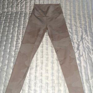Aerie Offline Pink Camouflage Leggings